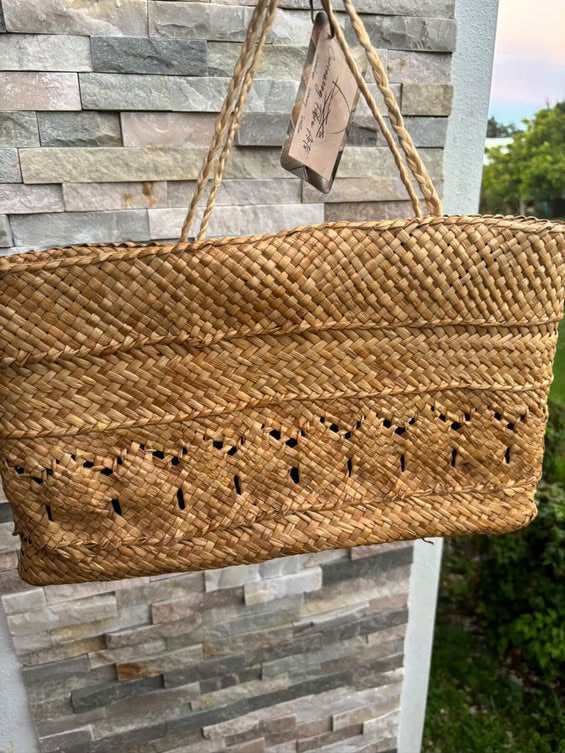 Kete Whakapuareare - Large