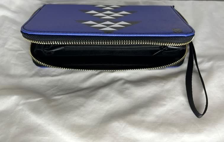 Nihoniho Warete (wallet)